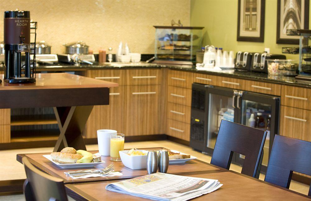 Residence Inn By Marriott Moncton Bagian luar foto