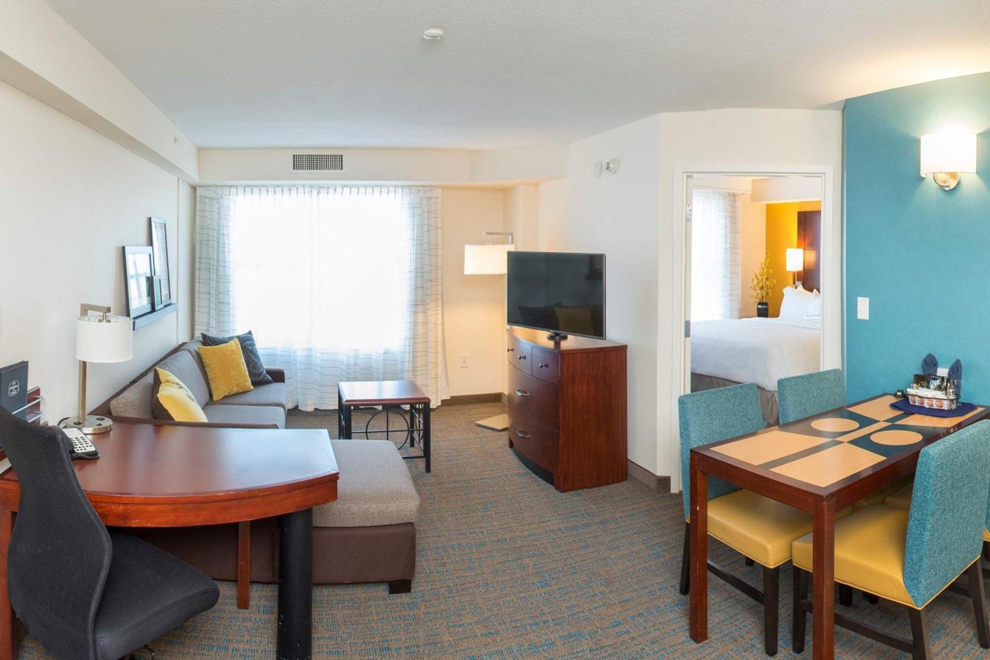 Residence Inn By Marriott Moncton Bagian luar foto