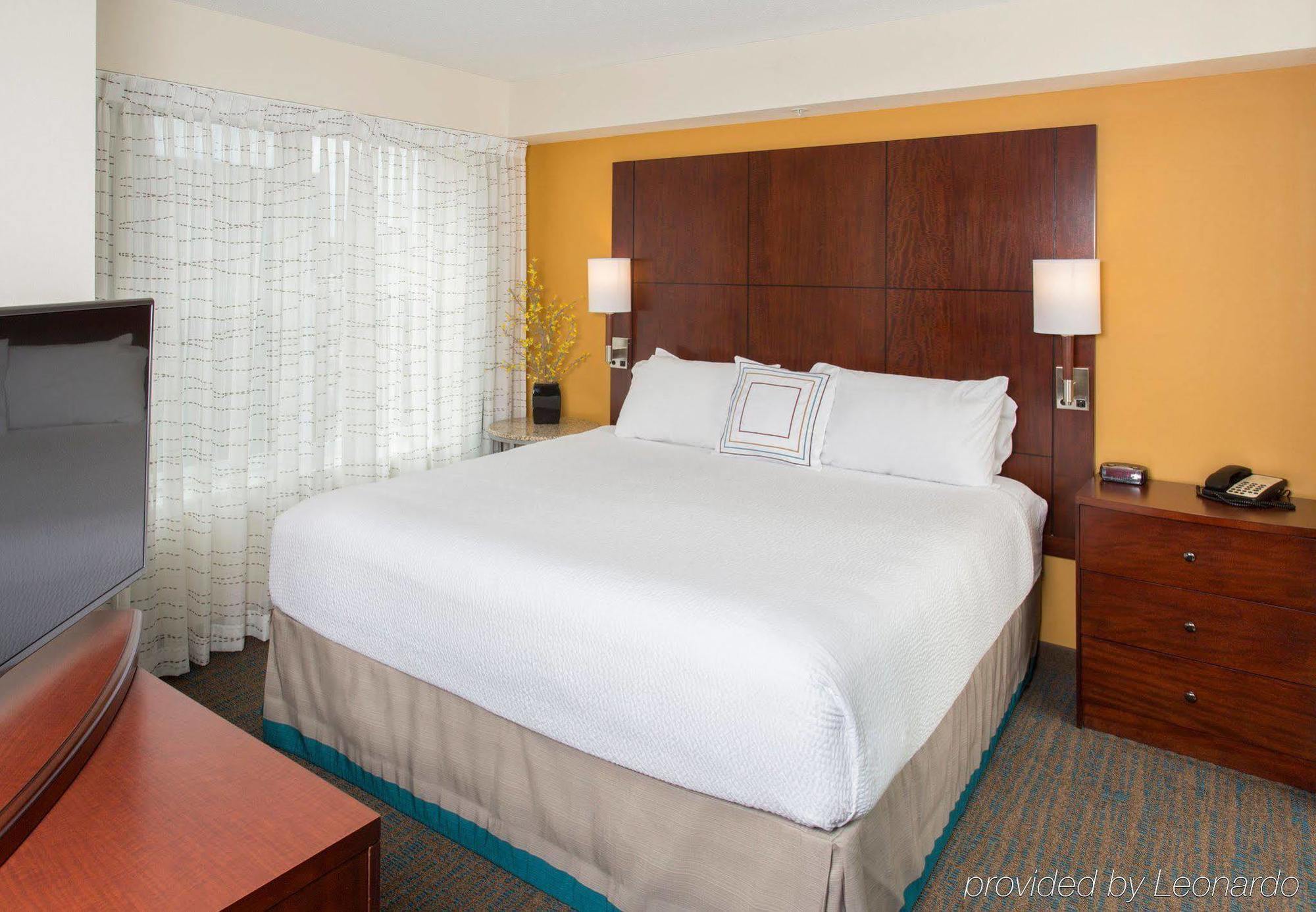 Residence Inn By Marriott Moncton Bagian luar foto